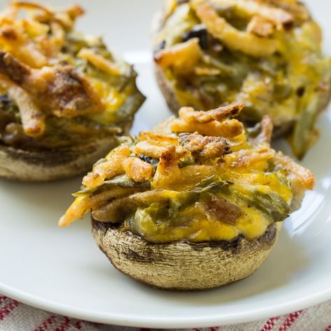 Green Bean Casserole Stuffed Mushrooms - Spicy Southern Kitchen Leftover Green Beans, Thanksgiving Casserole Recipes, Cheesy Green Bean Casserole, Best Green Bean Casserole, Slow Cooker Green Beans, The Best Green Beans, Avocado Recipes Healthy, Mushroom Casserole, Bite Size Snacks