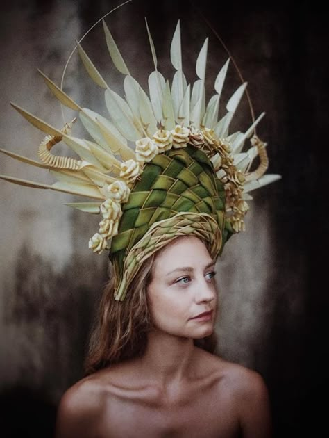 Swathe Headdress | BODY ADORNMENT Balinese Wedding, Tahitian Costumes, Wedding Bali, Ori Tahiti, Balinese Art, Wedding In Bali, Wedding Headwear, Floral Headdress, Human Figure Sketches