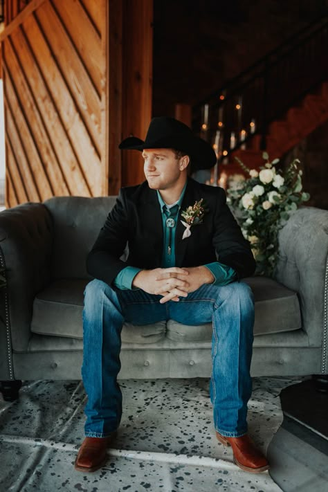 Country Outfits For Men Wedding, Mens Wedding Attire Cowboy Hat, Cowboy Groom Attire Jeans, Western Outfits For Men Weddings, Groom Jeans And Jacket, Western Prom Outfits For Guys, Wading Ideas, Western Wedding Outfits Guest Men, Stardew Wedding