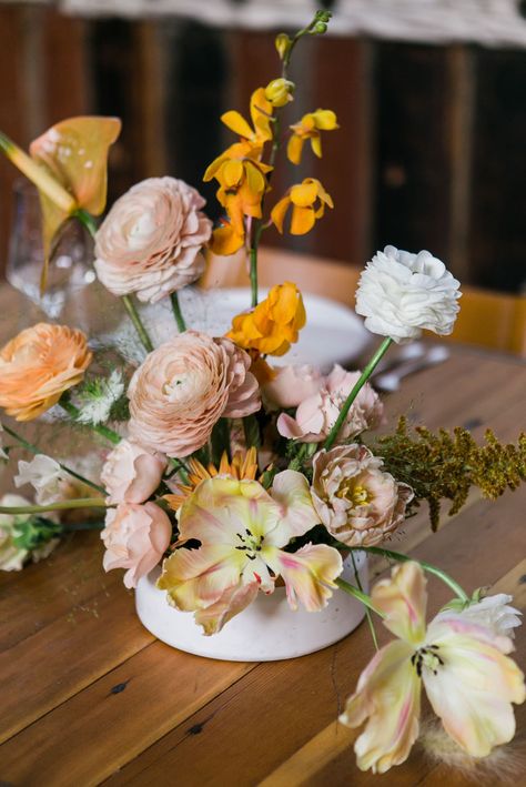 Floral Ikebana Wedding at Valentine DTLA downtown Los Angeles - J Wiley Photography | warehouse wedding urban wedding tropical greenery boho loft Ikebana Centerpiece Wedding, Ikebana Tulips, Ikebana Flower Arrangement Wedding, Ikebana Bridal Bouquet, Tulip Ikebana, Peony Bud Vase Centerpiece, White Ikebana Wedding, Peony Ikebana, Ikebana Wedding Centerpieces