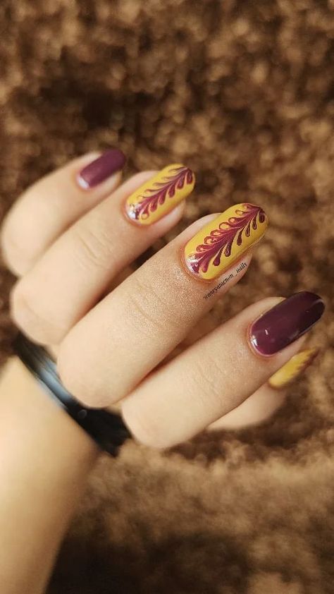 Drag Nail Art, Needle Nail Art Design, Needle Art Nails, Nail Polish Short Nails, Nails Diy At Home, Fall Leaves Nail Art, Pastel Nail Art, Bright Nail Art, Quick Nail Art