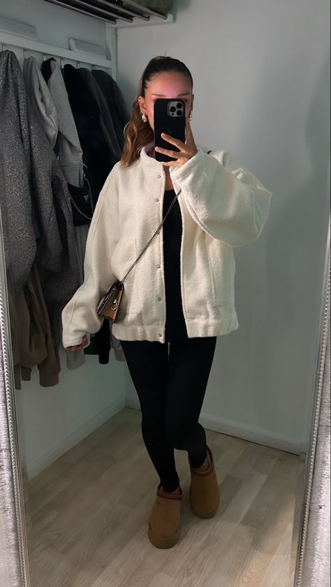 Outfit Bombers, Zara Drip, Friday Outfit, Mode Zara, Fasion Outfits, Uni Outfits, Cold Outfits, Modesty Fashion, Chill Outfits