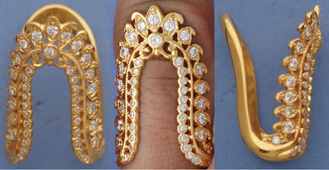 Vonku Ring Design Gold, Vanku Rings Gold Latest, Vanki Ring Gold Plain, Vanku Rings Gold, Pradhanam Rings, Gold Earrings Indian, Gold Jewelry Outfits, Horseshoe Ring, Gold Earrings Models