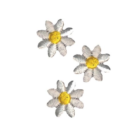 Daisy Patches, Cute Patches, Scrapbook Stickers Printable, White Daisies, Discount Promotion, Iron On Applique, Discount Fabric, Fabric Projects, Discount Furniture