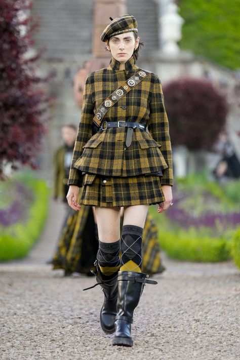 Christian Dior Resort 2025 Collection | Vogue England Outfits, 2020s Fashion, Fashion 2025, Punk Street Style, Dior Boots, Dior Cruise, Dior Fashion Show, Resort 2025, Tartan Fashion