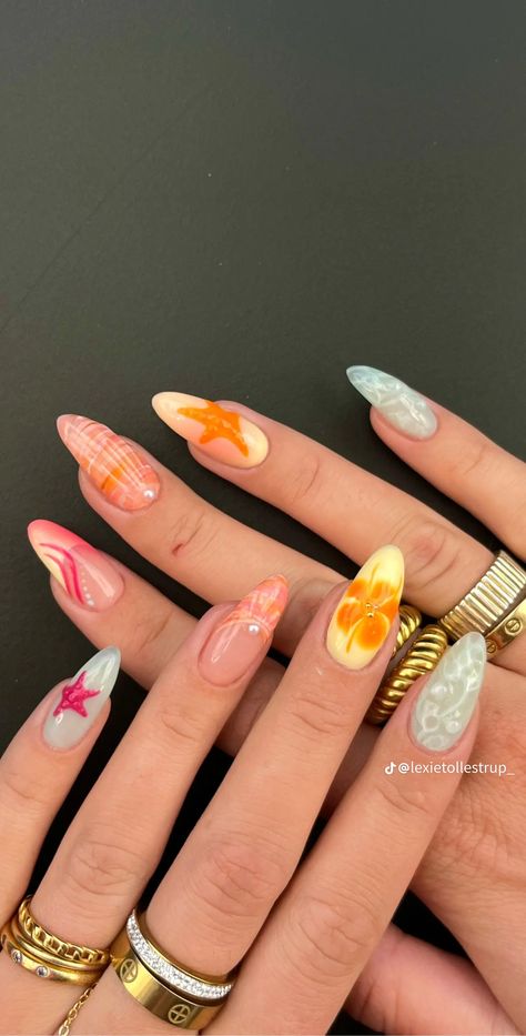 Kutek Disney, Unghie Sfumate, Summery Nails, Simple Acrylic Nails, Cute Gel Nails, Vacation Nails, Pink Acrylic Nails, Minimalist Nails, Fire Nails