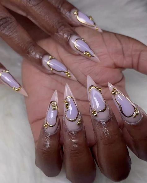 Miracle Nails (@miracleonnails) • Instagram photos and videos Black Stiletto Nails, Celebrity Nails, Accra Ghana, Edgy Nails, Nail Design Inspiration, Stiletto Nails Designs, Dope Nail Designs, Nail Services, Acrylic Nails Coffin Short