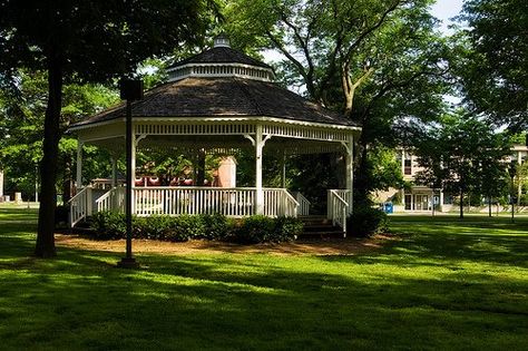 Town Square Aesthetic, Square Gazebo, Blue Bunting, Gallagher Girls, Gung Ho, Small Town America, Ron Howard, Texas Towns, Movie Set