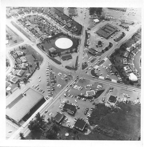 "Five Points" in Levittown... Every native knows where this is. Levittown Pennsylvania, Bucks County Pa, Bucks County, Five Points, Know Who You Are, My Dad, Old Pictures, Long Island, Childhood Memories