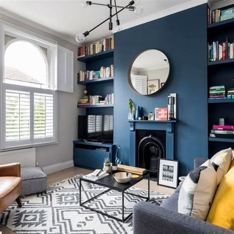 I love this modern retro living room. The blues, tans and yellows work so well together. Living room style | navy and yellow and gray | living room interior design #modernLivingRooms Modern Retro Living Room, Interior Design Country, Farrow & Ball, Style Salon, Retro Living Rooms, Lounge Decor, Blue Living Room, Living Room Diy, Living Room Makeover