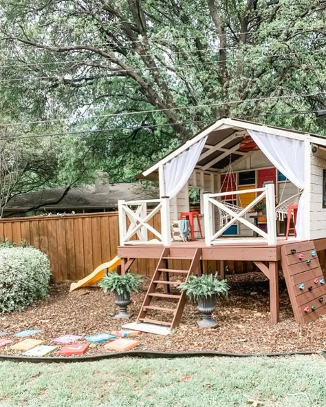 Backyard Play Spaces, Backyard Fort, Kids Backyard Playground, Play Area Backyard, Tree House Diy, Backyard Kids Play Area, Backyard Playhouse, Kids Backyard, Backyard Remodel