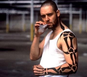 Russell Crowe in Romper Stomper Stomper Tattoo, Lost Boys Tattoo, Romper Stomper, Normal Poses, 90s Cinema, Rogue Trooper, Russel Crowe, Man Cut, Aussie Boys