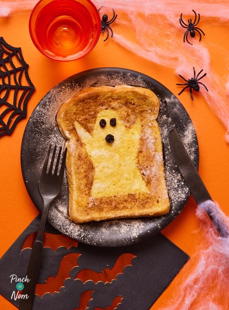 Halloween Ghost Toast - Pinch Of Nom Halloween French Toast, Low Calorie Chocolate, Gluten Free Items, Ramekin Dishes, Pinch Of Nom, Dairy Free Diet, Cinnamon Toast, Halloween Food For Party, Food Categories