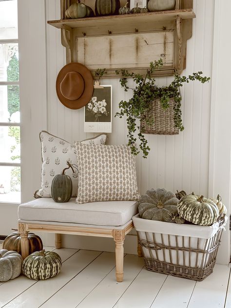 Top Cozy Cottage Finds of the Week 21 Luxury Farmhouse, Liz Marie, Cottage Decor Farmhouse, Cozy Fall Decor, Hall Decor, Farmhouse Fall Decor, Decor Essentials, Halloween Home Decor, Boho Home