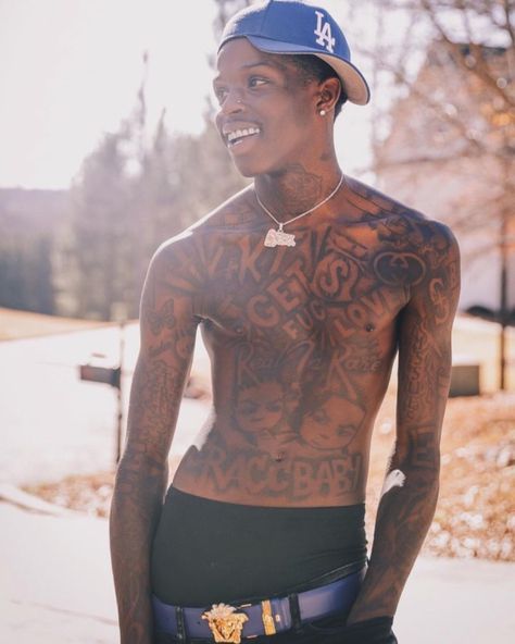 Hood Neck Tattoo, Hood Neck Tattoo For Guys, Quando Rondo, Look Hip Hop, Very Funny Photos, Black Men Tattoos, Brian Dawkins, Sagging Pants, Nba Outfit