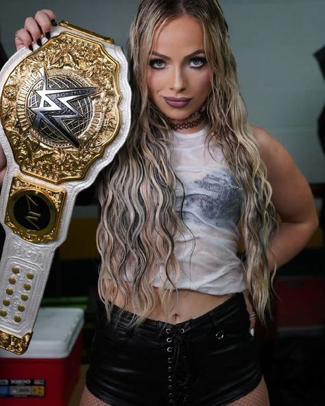 #wwe #livmorgan #wweraw Liv Morgan Wwe, Bailey Wwe, John Cena And Nikki, Lilly Pulitzer Outfits, Best Instagram Photos, Liv Morgan, Wwe Female Wrestlers, Wwe Girls, Wwe Champions