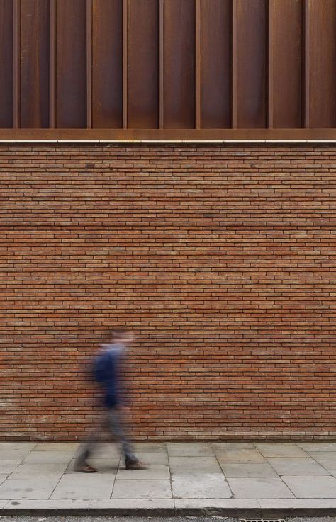 Gallery of The Oglesby Centre / stephenson STUDIO - 11 Architectural Materials, Reclaimed Brick, Weathering Steel, Brick Texture, Brick Architecture, Timber Structure, Brick Facade, Museum Architecture, Brick Design