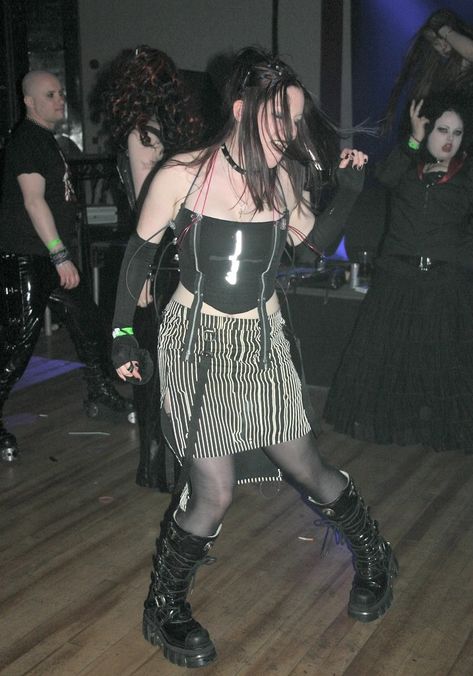 IMG_7023 Lilith Fashion, 2000s Goth Aesthetic, 2000s Alternative Fashion, 2000s Goth Fashion, Mall Goth 90s, 90s Goth Fashion, Mall Goth 2000s, Early 2000s Goth, Mall Goth Fashion