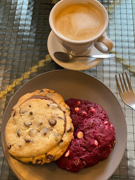 Bakery Cafe Aesthetic, Coffee Cafe Aesthetic, Cookie Aesthetic, Cookies Bakery, Homemade Cookbook, Cookie Bakery, Cafe Aesthetic, Small Meals, Food Is Fuel