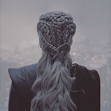 Danaerys Hair, Got Braids, Danearys Stormborn Hair, Mother Of Dragons Hair, Daenerys Inspired Hair, Daenerys Hairstyle, Daenerys Targaryen Hairstyle, Game Of Thrones Hair, Got Hairstyles