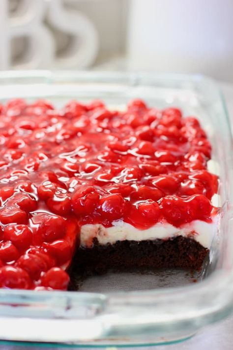 Cherry Topped Brownies with Cream Cheese Filling made with store bought ingredients! Doesnt get any easier or yummier! #boxcakemix #boxbrowniemix #easycherrychocolate #easybardessert Topped Brownies, Brownies With Cream Cheese, Blueberry Pie Bars, Easy Blueberry Pie, Brownie Ideas, Cherry Brownies, Easy Brownie, Cream Cheese Brownies, Canning Cherry Pie Filling