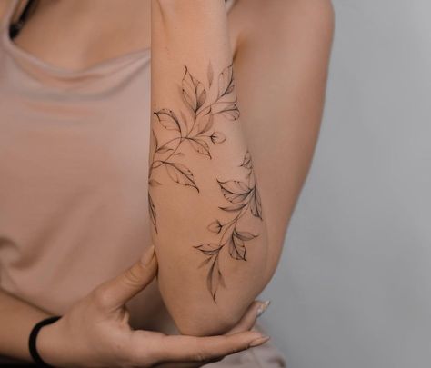 Foliage Arm Wrap Tattoo, Floral Wrist Wrap Tattoo, Floral Wrap Tattoo, Unique Arm Tattoos, Foliage Tattoo, Wrap Around Wrist Tattoos, Around Arm Tattoo, Wrap Tattoo, Bts Tattoos