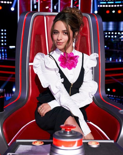 camila cabello the voice Camila Cabello The Voice, Voice Auditions, Shawn Mendes Songs, John Legend, Awkward Moments, Shawn Mendes, American Singers, Songwriting, Girl Group