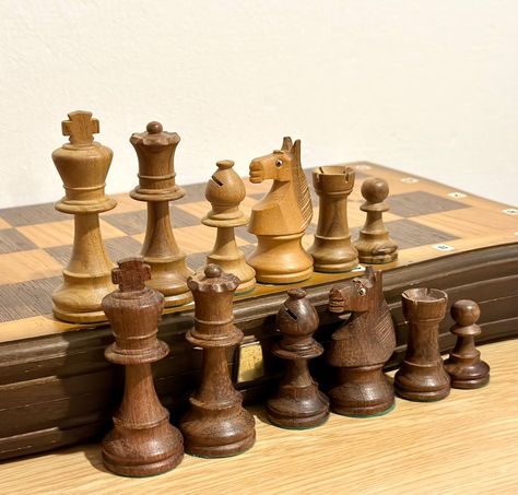 Germany chess set with weights in chess board vintage 70s in good condition. Vintage Chess Set, Chess Set, Chess Board, Chess, Vintage 70s, Board Games, Ukraine, Germany