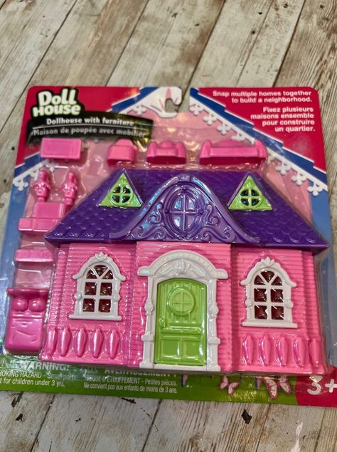 Doll House Gingerbread House Diy, Christmas Wood House Diy, Diy Dollar Tree Dollhouse, Dollar Tree Doll House Christmas, Dollar Tree Dollhouse Christmas, Fake Gingerbread House Diy, Dollar Tree Gingerbread House Diy, Dollar Tree Gingerbread House, Dollar Store Dollhouse