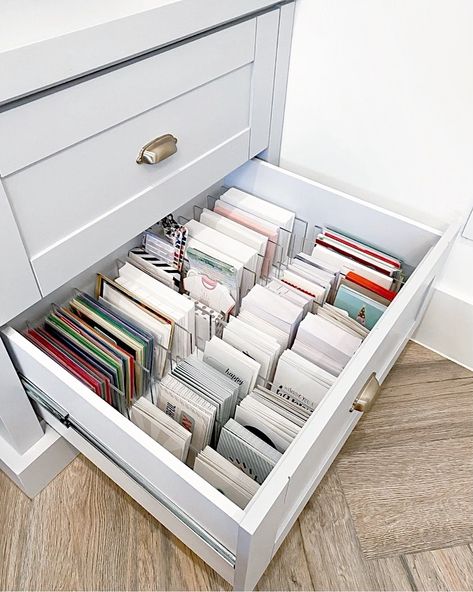 Neat Method, Small Home Offices, House Organisation, Organization Inspiration, Office Crafts, Home Office Ideas, Craft Room Office, Home Organisation, Home Organization Hacks