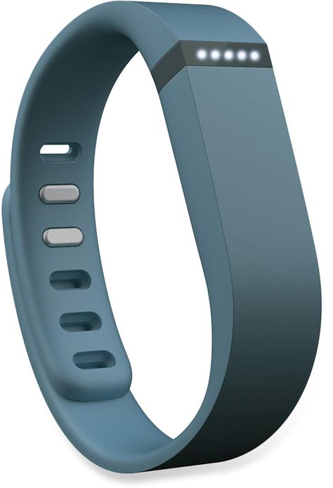 One lucky The New You Program member is going to win a Fitbit Flex Activity & Sleep wristband this summer. Stay tuned to our facebook page for details on how you could win! https://www.facebook.com/newyouprogram Sleep Band, Best Fitness Tracker, Technology Gifts, Fitness Technology, Design Technology, Sleep Tracker, House Beautiful, Best Gifts For Men, Activity Tracker