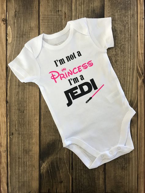 Star Wars Onesie - I'm not a Princess I'm a Jedi - Star Wars Baby Girl Onesie - Jedi Onesie - Star Wars Baby by MamaLovesVinyl on Etsy Cricut Onesies, Star Wars Onsies, Star Wars Onesie, Star Wars Baby Shower, Mommy Shark, Star Wars Nursery, Disney Baby Clothes, Star Wars Baby