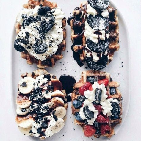 Discovered by sαяα🥀. Find images and videos about food, waffles and chocolate on We Heart It - the app to get lost in what you love. Loaded Waffles, Waffles Dessert, Dessert Gourmet, Dessert Oreo, Food Goals, Pretty Food, Travel Lifestyle, Food Cravings, I Love Food