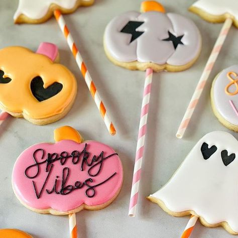 Morgan Webber Cookie Artist on Instagram: "TOMORROW! I’ll be popping up @birdygraceboutique in Spring Hill from 10:30am-12pm! 
I’ll have cookie pops, macarons, minis and pumpkin snickerdoodles! Come shop some adorable Spooky apparel and snag some sweet treats! 

#cookiepopup #springhilltn #popupshop #halloweencookies #decoratescookies #pumpkincookies #ghostcookies #spookyvibes #halloween #thesugarycookie" Pumpkin Snickerdoodles, Ghost Cookies, Halloween Cookie, Cookie Pops, Mini Cookies, Spring Hill, Pumpkin Cookies, Snickerdoodles, Halloween Cookies