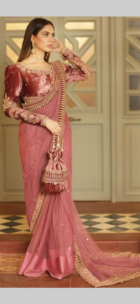 Velvet Dress Designs, Latest Bridal Dresses, Bridal Dresses Pakistan, Fancy Sarees Party Wear, Designer Saree Blouse, Saree And Blouse, Saree Designs Party Wear, Indian Fashion Saree, Beautiful Sarees