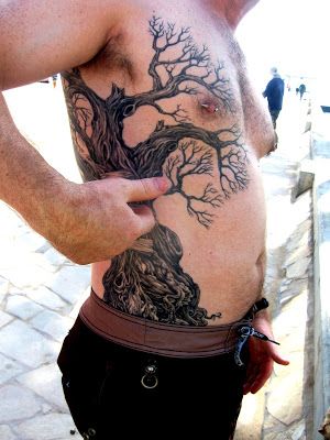 Tattoo On Ribs, Back Piece Tattoo, Money Tattoo, Cool Tattoo, Body Art Photography, Chest Piece Tattoos, Octopus Tattoo, Arm Band Tattoo, Tree Of Life Tattoo