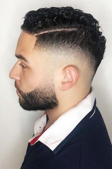 Mens Hair Short, Afro Fade Haircut, Curly Fade, Curly Men, Types Of Fade Haircut, Curly Hairstyles For Men, Long Curly Hair Men, Men Fade Haircut Short, Fade Haircuts For Men