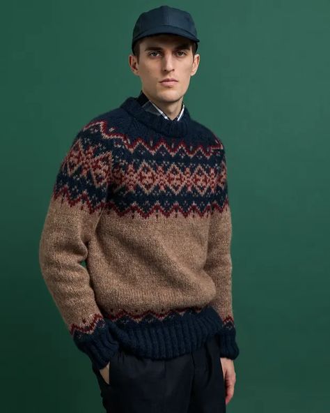 Cottagecore Aesthetic Outfits, Fair Isle Pullover, Gucci Jeans, Preppy Gifts, Light Fashion, Mens Knit, Aesthetic Outfits Men, Fair Isles, Bah Humbug