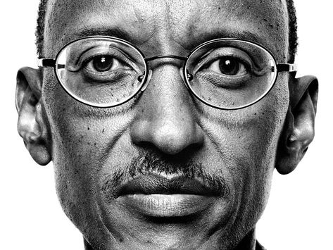 Platon Photography, Nadav Kander, Sketching Reference, Paul Kagame, Black And White Photography Portraits, 100 Faces, Photography Headshots, Africa People, Buddha Art Drawing