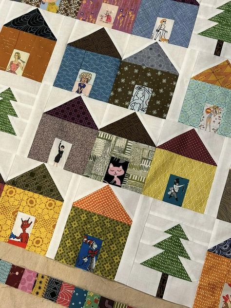 Lori Holt Quilts, Economy Block, Denim Rag Quilt, Beginner Quilts, Quilt Log Cabin, House Quilt Block, House Quilt Patterns, Quilty Love, Friendship Group