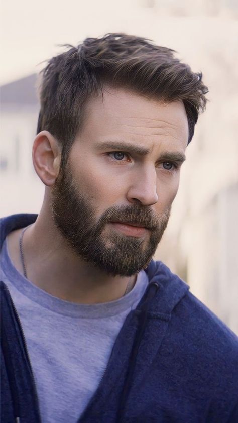 Captain America Hairstyle, Chris Evans Hair, Chris Evans Hairstyle, Chris Evans Haircut, Chris Evans Gifted, Chris Evans Beard, Christopher Evans, Mens Hair Care, Celebrity Facts