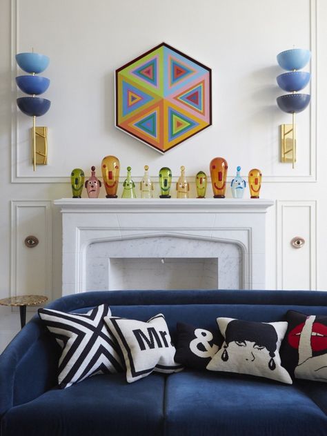 Jonathan Adler's Tips for decorating your living room mantle Hearth Decor, Small Apartment Decorating Living Room, Living Room Mantle, Minimalist Living Room Decor, Mantel Design, Designed Wall, First Apartment Decorating, Living Room Decor Ideas, Layered Rugs