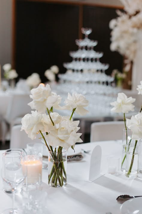 Wedding Tablespread by She Design, Captured by AQ Studio Reflex Roses, Classic Chic Wedding, Simplistic Aesthetic, Simple White Wedding, Modern Wedding Decor, Page Borders Design, Flower Guide, Wedding Decor Style, Page Borders