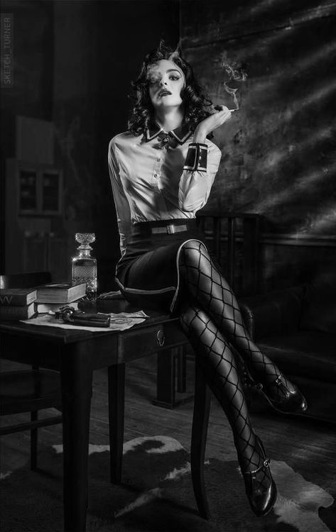 Bouidor Photography, Fierce Women, Glam Photoshoot, Black And White Portraits, Photoshoot Outfits, Portrait Poses, Black And White Pictures, Classy Women, Photoshoot Poses