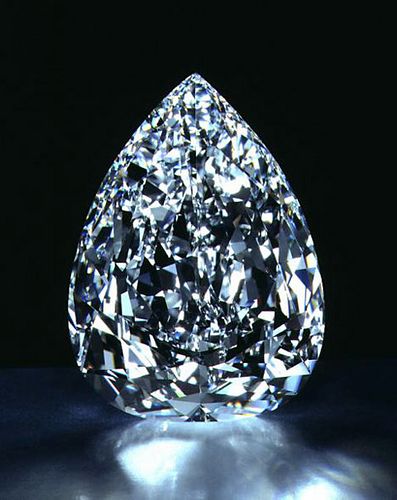 Star of Africa, the world's largest flawless cut diamond. It is 530 carats! By davmirsim Cullinan Diamond, British Crown Jewels, Diamond Mines, Big Diamond, Rocks And Gems, Crown Jewels, Precious Gems, Gems And Minerals, Gems Jewelry