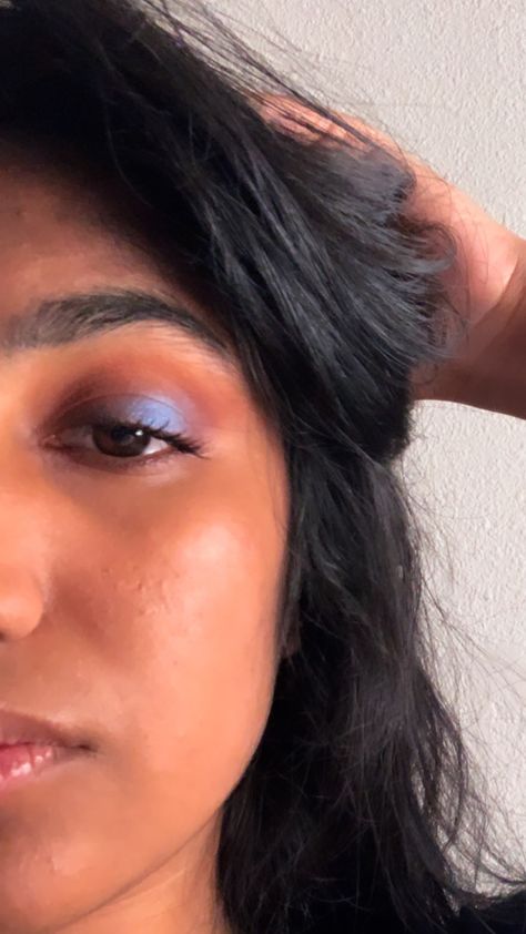 pop of blue eyeshadow color brown skin sunset Blue Eyeshadow Brown Skin, Pop Of Blue Eyeshadow, Eyeshadow Brown, Blue Eyeshadow Looks, Blue Eyeshadow, Blue Makeup, Tan Skin, Eyeshadow Looks, Brown Skin