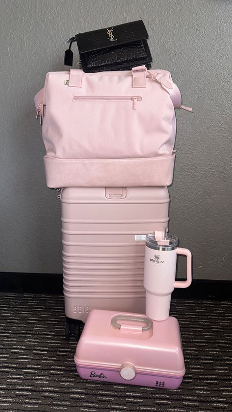 Pink Luggage Aesthetic, Calpak Luggage, Pink Suitcase, Iphone Screen Repair, Pink Luggage, Cute Suitcases, Airport Aesthetic, Hair Inspiration Long, Luxury Bags Collection