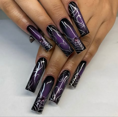 Nails Purple Black, Acrylic Nails Purple, Black And Purple Nails, Purple Chrome Nails, Dark Purple Nails, Plum Nails, Aura Nails, Rare Features, Purple Acrylic Nails