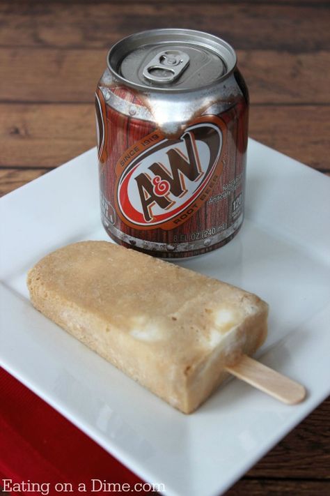 Root Beer Float Popsicles, Ice Cream Popsicle, July Desserts, Beer Float, Homemade Popsicles, Dessert Aux Fruits, Desserts Vegan, Root Beer Float, Oreo Dessert