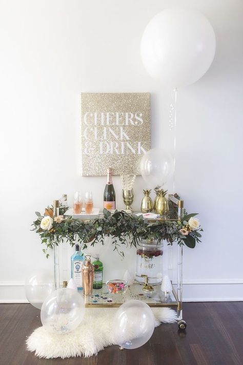 festive bar cart ideas for New Year's Eve party | Photography: Sammie Jean Diy Food Cart, Diy Bar Cart, Gold Bar Cart, Outside Bars, Tea Cart, Bar Cart Styling, Mini Bars, Bar Cart Decor, Party Photography